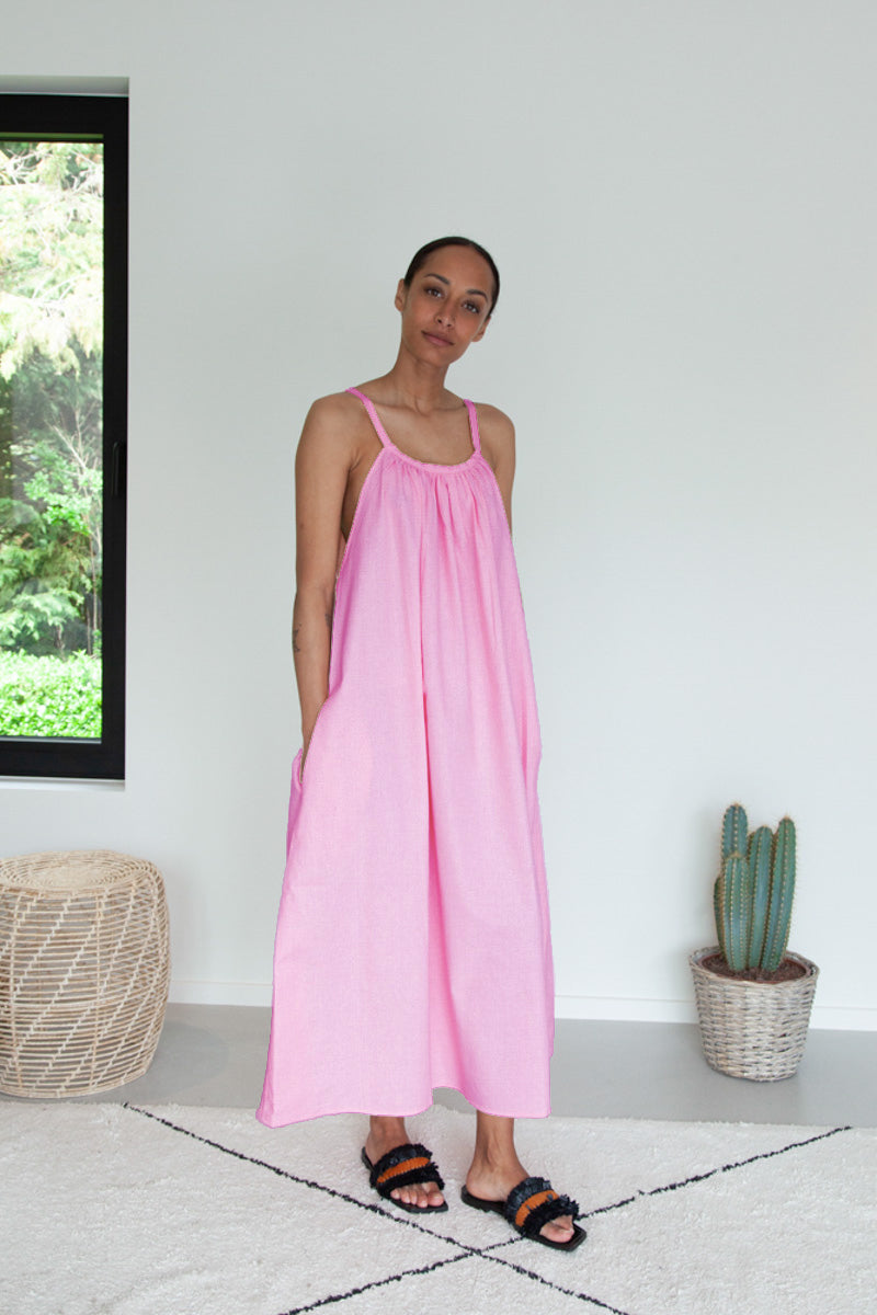 Robe à bretelles en lin rose