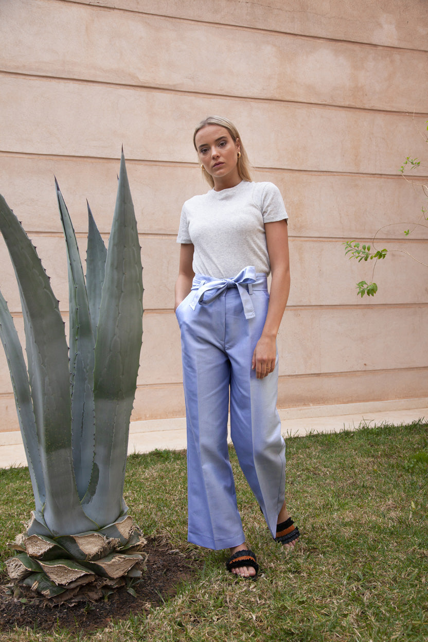 L'intemporel pantalon taille haute