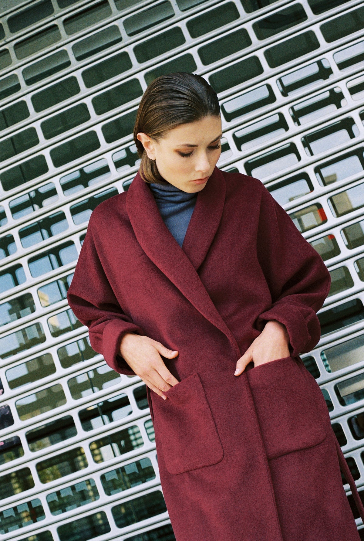 LE MANTEAU MARIE